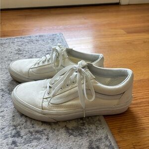 Vans White Old Skool Canvas Shoe Womens Size 9